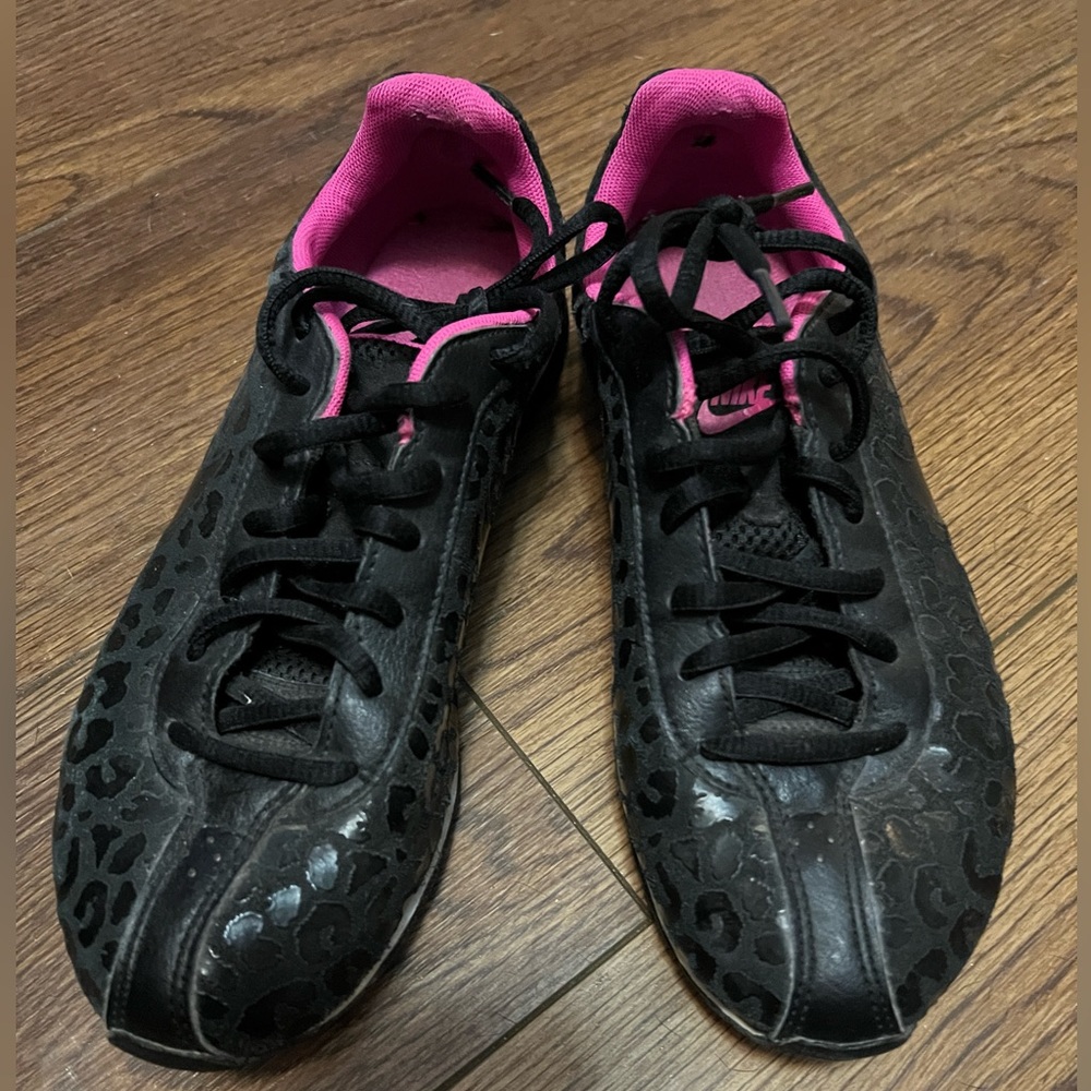 Black cheetah Nike shoes size 7